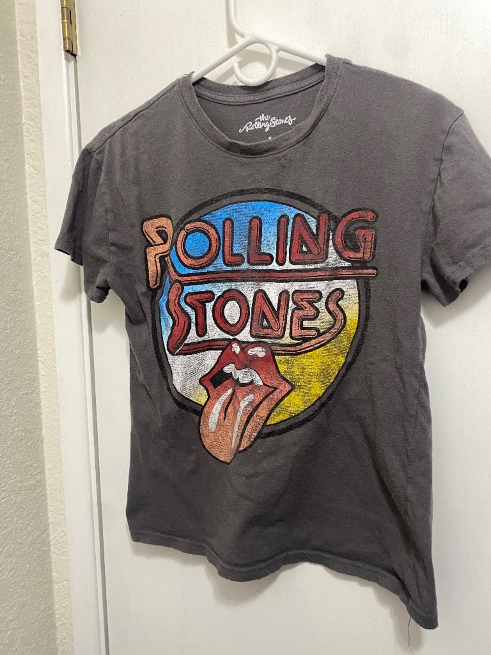 Rolling Stones Size S Women’s Gray  TShirt in 100% cotton.